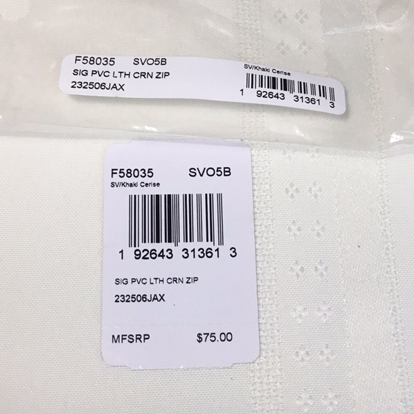 NWT Coach  100% Authentic Wristlet - Picture 4 of 4